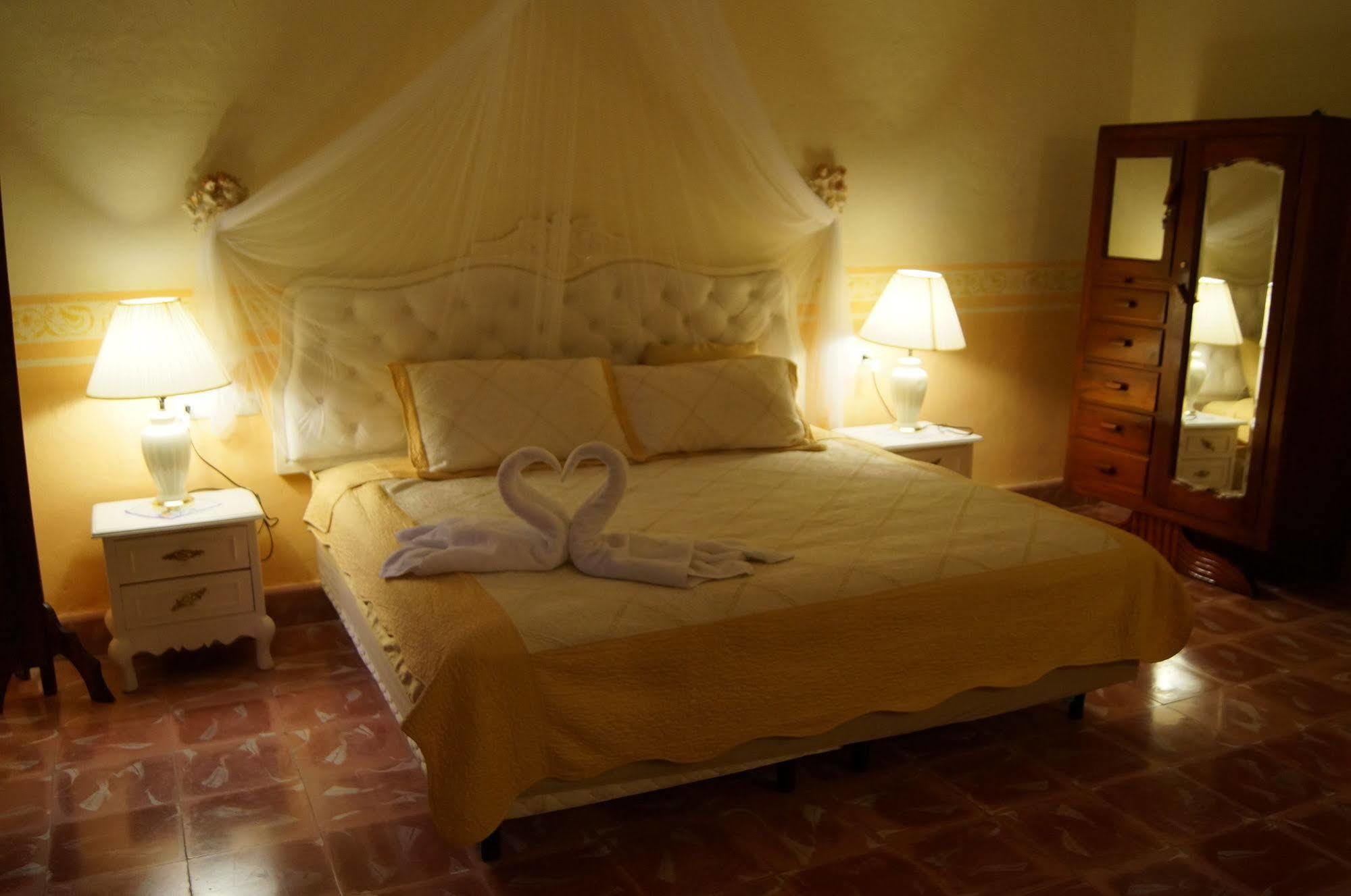 Casa Marlene Hotell Valladolid  Eksteriør bilde
